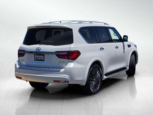 White 2024 INFINITI QX80 SENSORY AWD