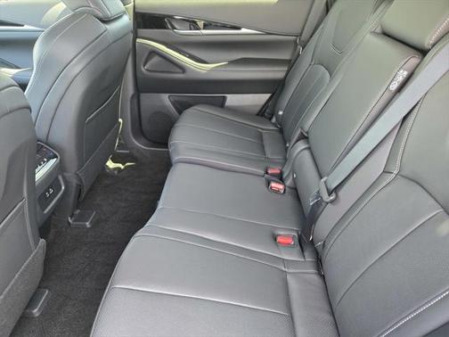 2025 INFINITI QX60 Pure