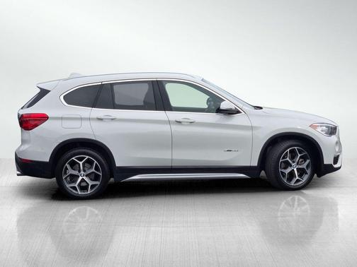 White 2018 BMW X1 sDrive28i