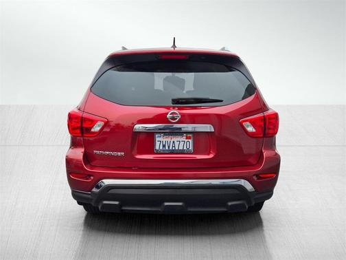 2017 Nissan Pathfinder S