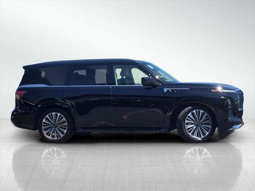 2025 INFINITI QX80 SENSORY AWD