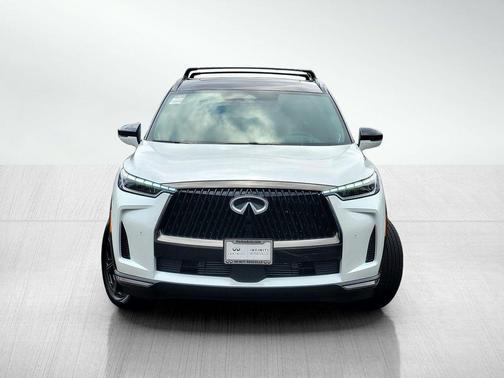 White / Black 2026 INFINITI QX60 AUTOGRAPH