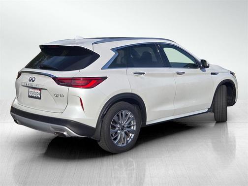 2025 INFINITI QX50 Luxe AWD