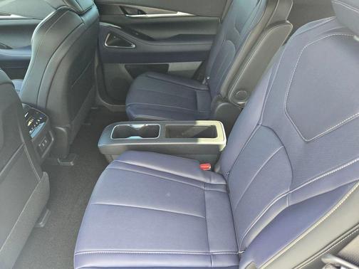 2026 INFINITI QX60 Base