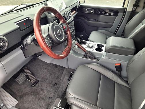 2026 INEOS Grenadier AWD