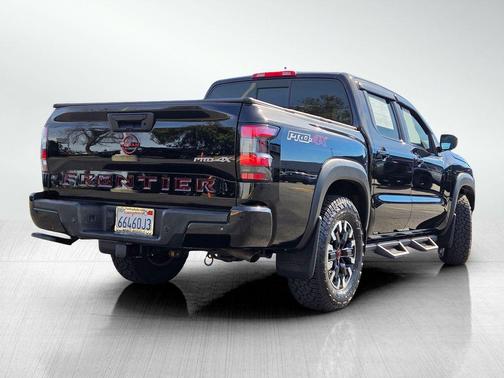 2022 Nissan Frontier PRO-4X