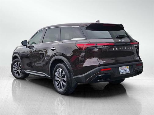 2022 INFINITI QX60 Pure