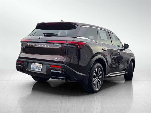 2022 INFINITI QX60 Pure