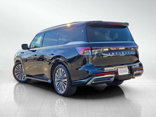 2025 INFINITI QX80 SENSORY AWD