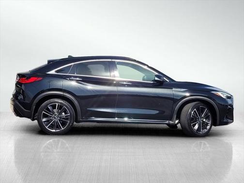2022 INFINITI QX55 ESSENTIAL