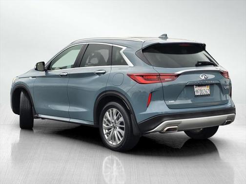 2023 INFINITI QX50 LUXE AWD