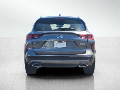 2022 INFINITI QX50 LUXE