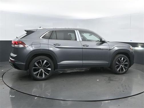 2025 Volkswagen Atlas Cross Sport 2.0T SEL Premium R-Line