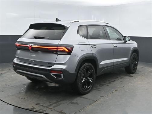 2025 Volkswagen Taos 1.5T SEL