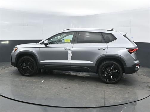 2025 Volkswagen Taos 1.5T SEL