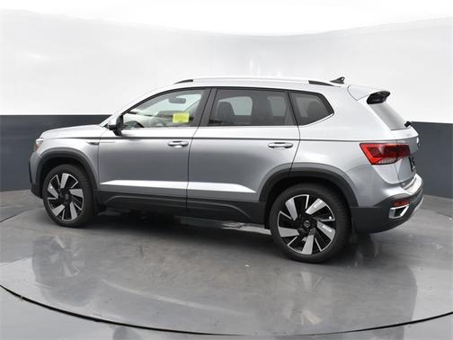 2024 Volkswagen Taos 1.5T SEL