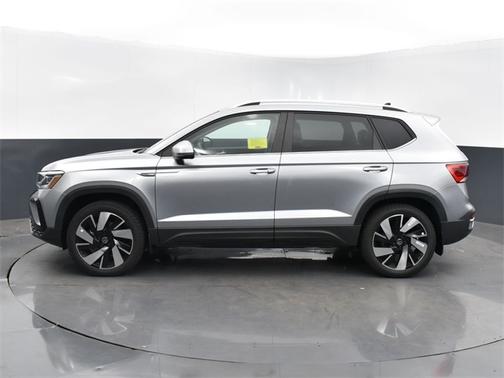 2024 Volkswagen Taos 1.5T SEL