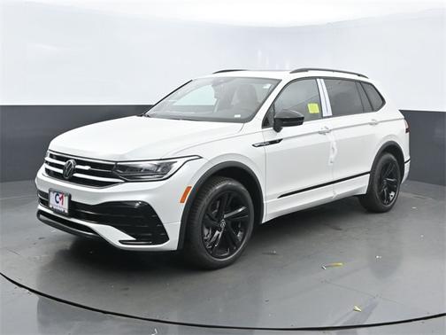 2024 Volkswagen Tiguan 2.0T SE R-Line Black