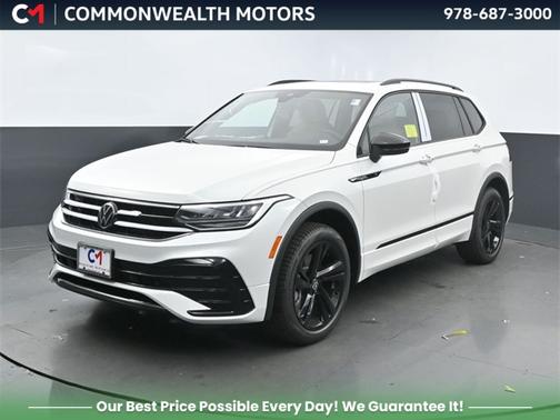 2024 Volkswagen Tiguan 2.0T SE R-Line Black