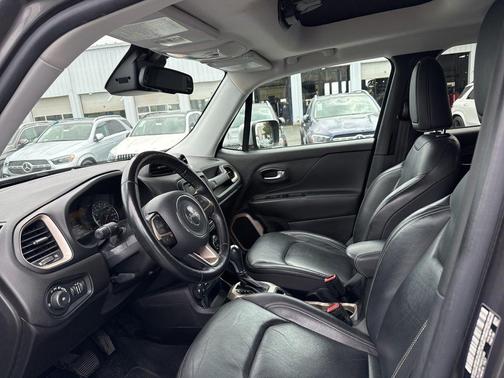 Granite Crystal Clearcoat Metallic 2016 Jeep Renegade Limited