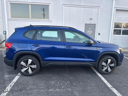 Blue Dusk 2023 Volkswagen Taos 1.5T S