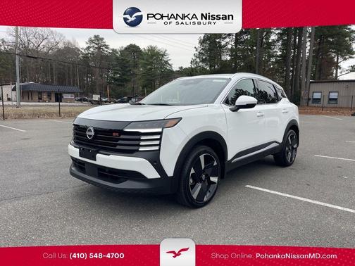 Aspen White Tri 2025 Nissan Kicks SR