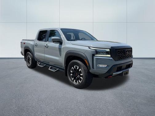 Boulder Gray Pearl 2023 Nissan Frontier PRO-4X