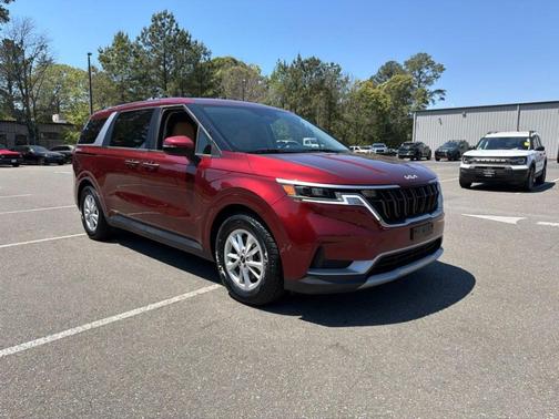 Flare Red 2024 Kia Carnival LX