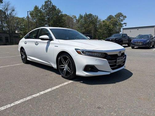 Platinum White Pearl 2022 Honda Accord Hybrid Touring