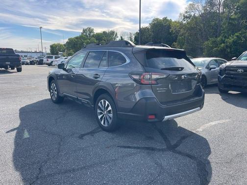 Magnetite Gray Metallic 2025 Subaru Outback Limited