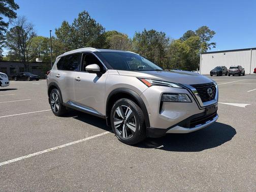 Champagne Silver 2023 Nissan Rogue Platinum