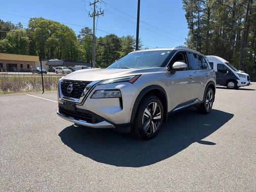 Champagne Silver 2023 Nissan Rogue Platinum