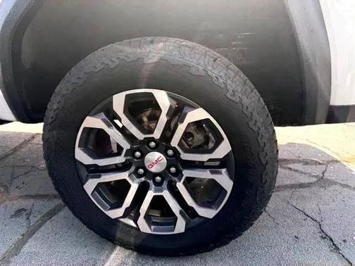 2023 GMC Canyon Base