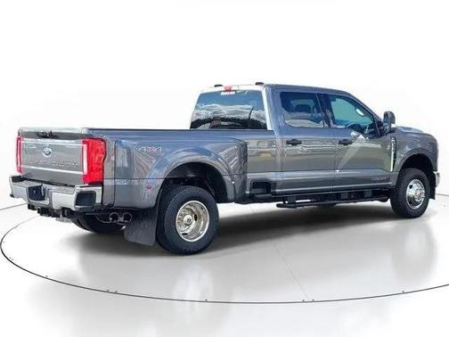 2025 Ford F-350 Lariat