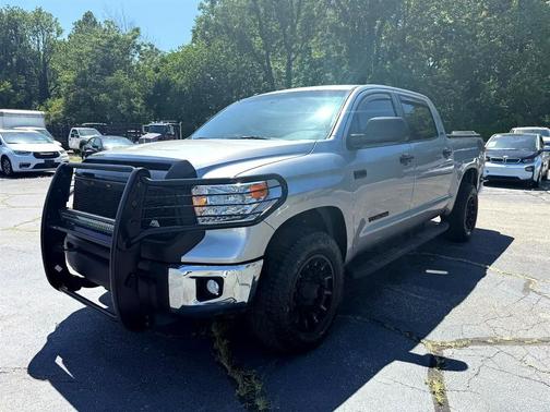 2017 Toyota Tundra SR5
