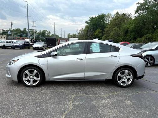 2018 Chevrolet Volt LT