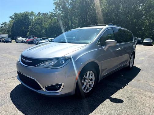2020 Chrysler Pacifica Touring L