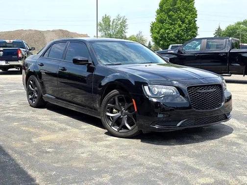 2023 Chrysler 300 Touring