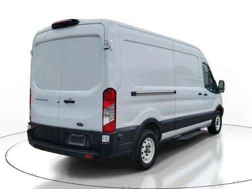 Oxford White 2019 Ford Transit-150 Base