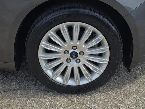 2016 Ford Fusion Hybrid SE