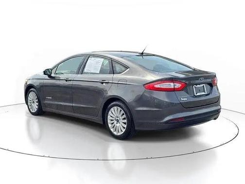 2016 Ford Fusion Hybrid SE