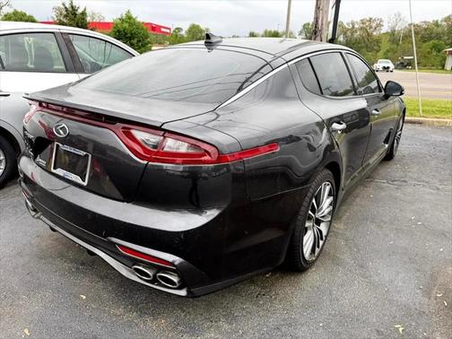 2019 Kia Stinger Base