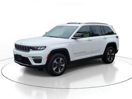 Bright White Clearcoat 2024 Jeep Grand Cherokee 4xe Base
