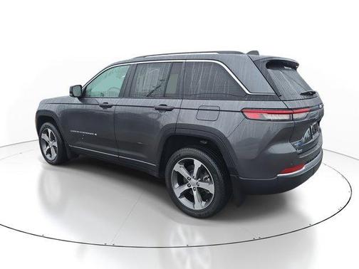 2022 Jeep Grand Cherokee 4xe Base