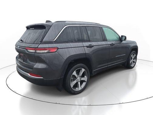 2022 Jeep Grand Cherokee 4xe Base