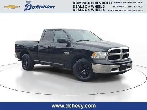Diamond Black Crystal Pearlcoat 2024 RAM 1500 Classic SLT