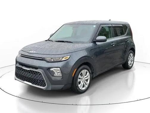Gravity Gray 2022 Kia Soul LX