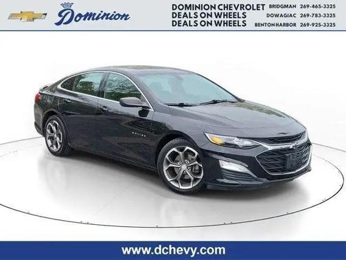 Mosaic Black Metallic 2019 Chevrolet Malibu RS