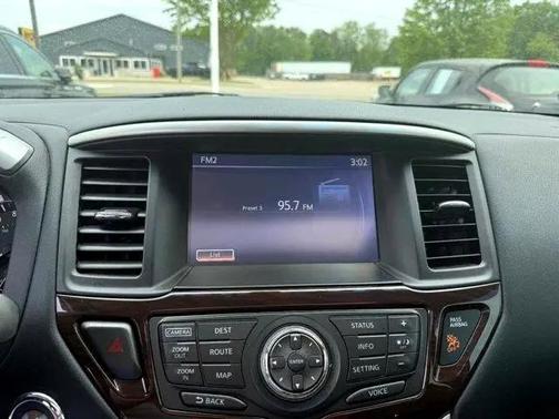 2015 Nissan Pathfinder SL