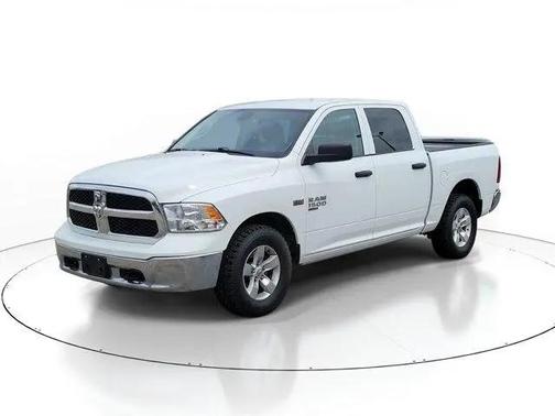 Bright White Clearcoat 2023 RAM 1500 Classic SLT